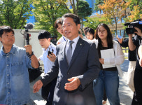김승원 법무부장관 후보자 사퇴…지명 20일만