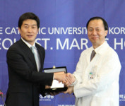 서울성모병원 홍보대사 배우 김상중 위촉