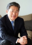 부민 이름을 걸고 한국 슬관절 술기 선도