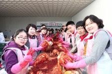 강릉아산, 사랑의 김장나누기 봉사활동 성료