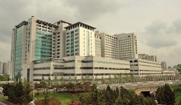 일반인보다 전문의들이 더 신뢰한 서울아산병원