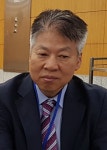 정복수신경외과 | "정부 정책서 소외되는 신경외과 의사들 많아 고민"