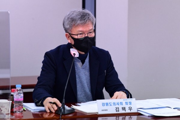 김택우 새 회장 취임, 의료개혁 중단 주장