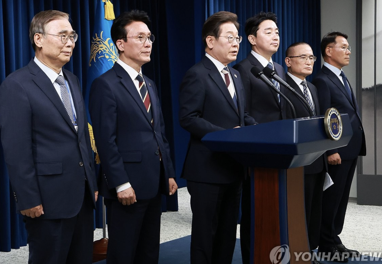 이종석 국정원장, 국가 안전과 평화를 위한 최선 다할 것 밝혀
