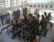 [위기의 軍의료, 현장을 가다]시설은 민간수준, 군의관 부족은 과제