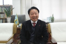 시민에게서 희망을 찾다…진화하는 심야약국