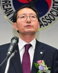 추무진 의협회장, 학회별 현안 해결 `따로 또 같이`