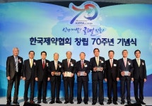 약가인하 등 현안 대응…숨가쁘게 달려온 제약협회