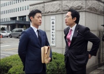 이대목동 의료진 영장 심사… 법원 앞 모인 의료계