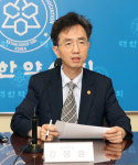 약사 궐기대회, 보여주기 아닌 위기 속 절실한 행동