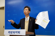 강봉윤 약대 인력증원 약사회 패싱, 복지부의 폭거다