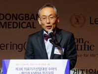 실사용자 의사가 아이디어낸 의료기기..치료에 최적