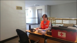 [포토] 간호협회, 강원 산불 피해주민 대상 지원 활동 전개