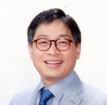 전북대병원 이영근 교수, 손목 골절 치료 연구로 화제