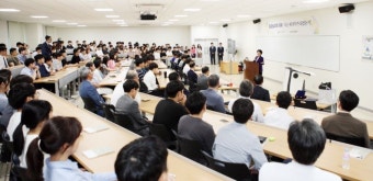 가천대 이길여 총장, 의대생과 '나는 왜 의사가 되었는가'
