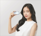 렌즈삽입술 `이보플러스 ICL` 모델로 에이핑크 손나은 발탁