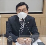 확진자 3만명 눈앞 내과계, 병·의원 재택치료 이원화 제안