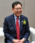 최광훈 회장 첫 미션 확진자 약국 방문 지침·보상 논의 시작