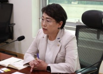 증원 정책도 집단휴진도 오답…의사 출신 의원 쓴소리