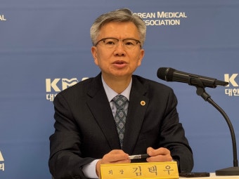 의료현장의 혼란 해소를 위한 의사협회의 대화 요청에 정부와 국회가 어떻게 대응할까