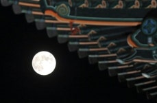 [천진기 문화 칼럼]해와 달 그리고 별