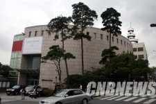[기자수첩]김우중 일가 아트선재센터의 이상한 전시