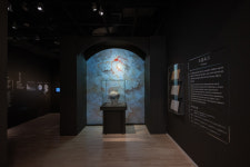 [아트뉴스] ‘청룡의 해’ 맞아 전시장에서 날아오르는 용들