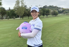 신한금융, 여자 프로 골프선수 첫 공식 후원…LPGA 임진희와 파트너십