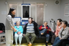 성북구, 유심 해킹 피해 예방 나선다… 관내 경로당에 스마트매니저 파견
