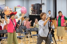 추석을 앞둔 마포구, 어르신의 미소를 사진에 담다... 건강과 행복 기원