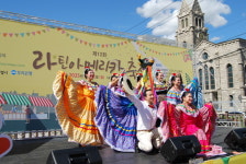 시민·외국인 함께 춤추고 즐긴 성북구 라틴아메리카 축제...글로벌 축제로