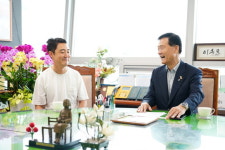 성북구, 우족 150박스 기부한 성원축산유통에 감사장 전달