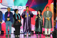 630년 역사 종로, 시월에 축제 개최