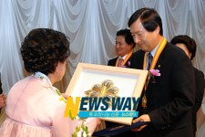 한국위너스약품(주) 박호영 대표, `무궁화 금장 수상