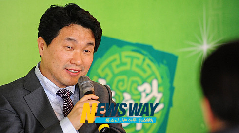 우원식 국회의장, 이주호 대행과 마주앉았다 - 대선 후보들의 안전과 선거 공정성 요청