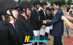 신안 임자초교 승마,창단 1년만에 전국대회 우승