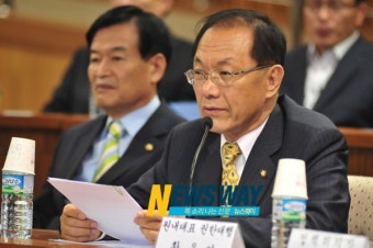 한나라당 황우여 원내대표 