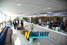 합천군청 종합민원실 새 단장