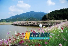 정두수 선생 물레방아 도는데‥하동 배다리 공원 음악회