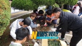 알코아 재단 창원 하천초등학교에서 꿈나무 심어