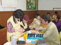 [NW포토]산청 부곡교회 박재관 목사 무료 의료봉사 화제