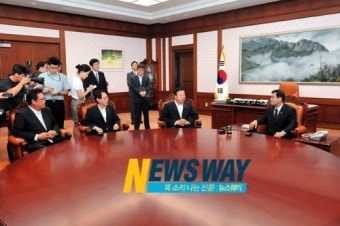[NW포토]대법관인사청문위원 국회의장 방문