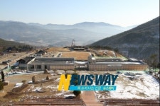 산청 엑스포 현장은 매일 공사 중