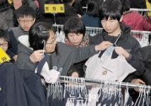 목포시, 사랑의 교복 물려 입기 장터 개장