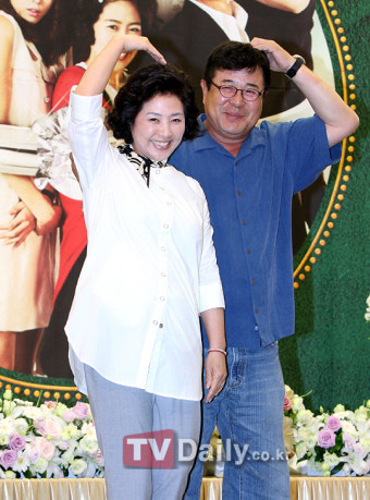 [TD포토] 고두심-백일섭 '국민아버지, 어미니'