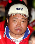 [TD포토] 김흥국 내 콧털 퍼포먼스는 어디로~