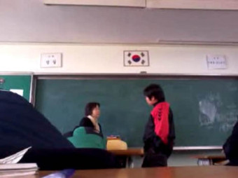'막나가는 중학생' 동영상 충격, 학생이 교사에 삿대질 '교권은 없다!'
