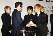 [TD포토] 슈퍼주니어 '음반판매 1위 영광'