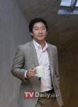 커피왕 강훈, 이젠 수비에 공격까지! 망고식스 런칭