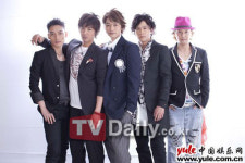 日그룹 스마프, 대지진 성금 남몰래 4억엔 기부 감동의 물결